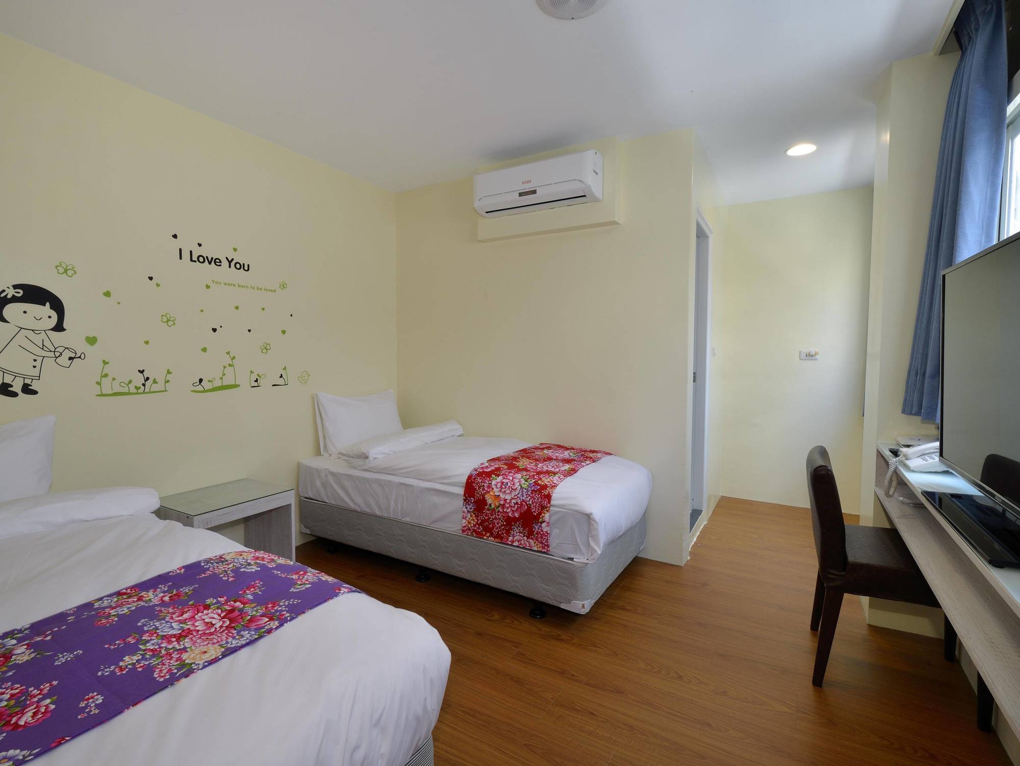 Mini Box Hotel Taipei Exterior photo